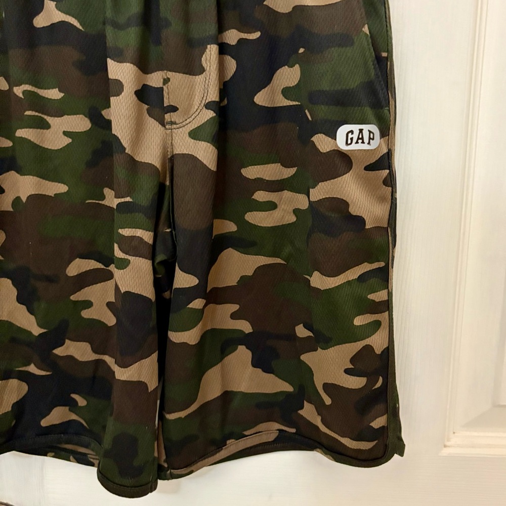GAP Fit Boys Camo Print Athletic Shorts - Picture 6 of 8